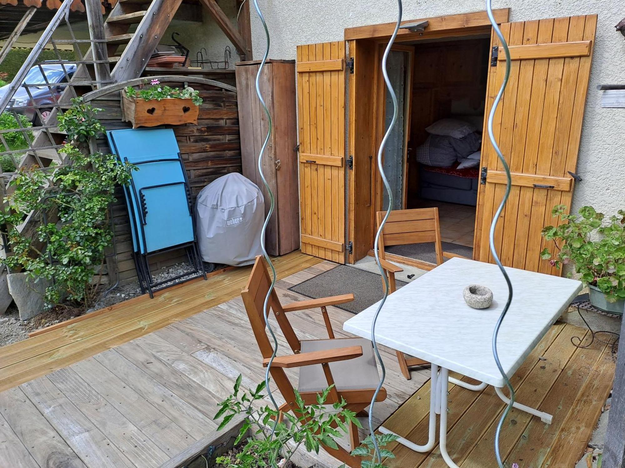 A4 Km De Megeve Tres Joli Studio Avec Jacuzzi ,Vue Sur Les Montagnes Au Calme 프라즈쉬아를리 객실 사진