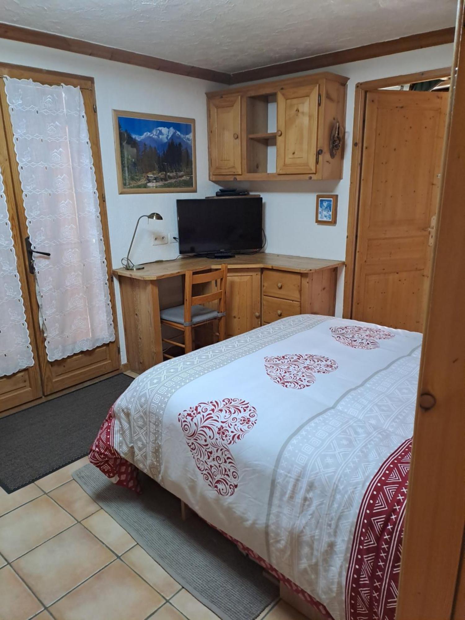 A4 Km De Megeve Tres Joli Studio Avec Jacuzzi ,Vue Sur Les Montagnes Au Calme 프라즈쉬아를리 외부 사진